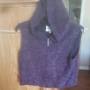 DEPECHE zippered front w/hood vest XS